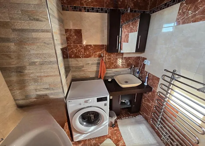 Spacious In The Center Of * Martin